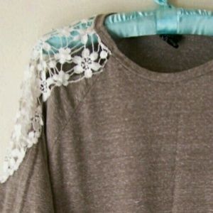Heathered Brown Batwing | Lace Sleeves